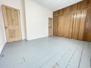 Station Road- click for photo gallery